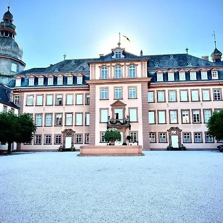 Mit Grosser Terrasse Und Stadtview شقة باد برلبورغ