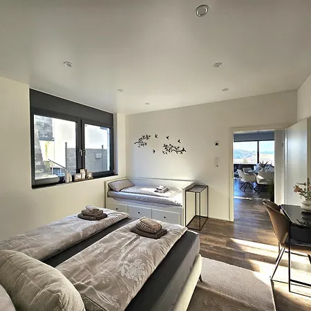 شقة Mit Grosser Terrasse Und Stadtview