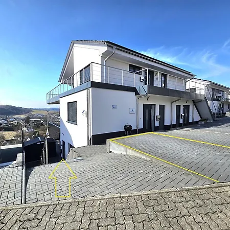 アパート Mit Grosser Terrasse Und Stadtview *