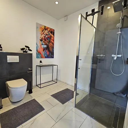 Mit Grosser Terrasse Und Stadtview アパート *