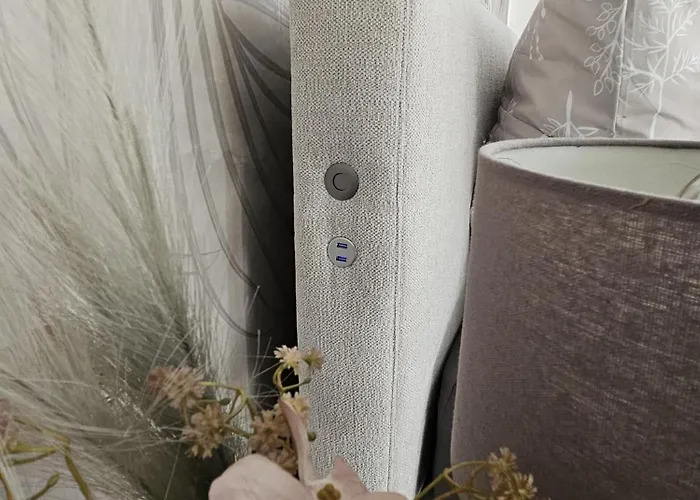 Mit Grosser Terrasse Und Stadtview * باد برلبورغ