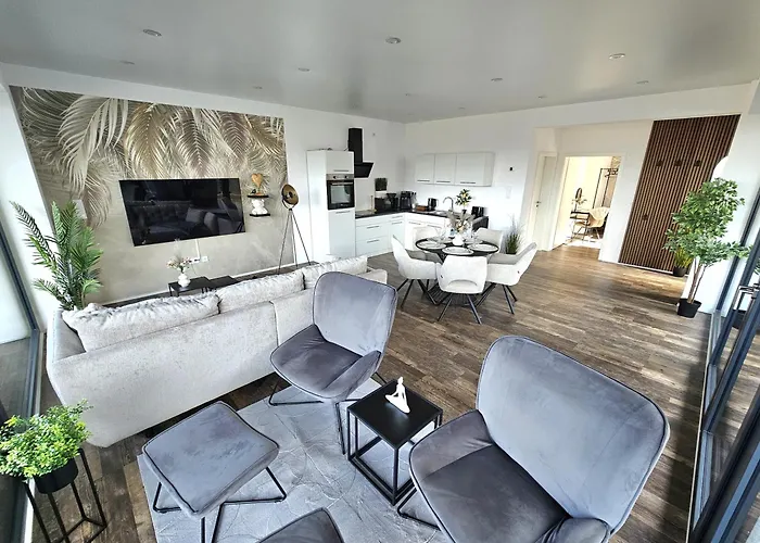 شقة Mit Grosser Terrasse Und Stadtview