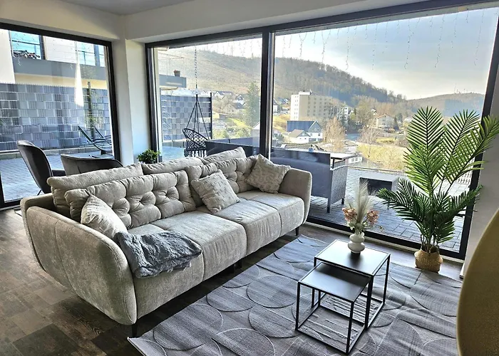 Mit Grosser Terrasse Und Stadtview باد برلبورغ